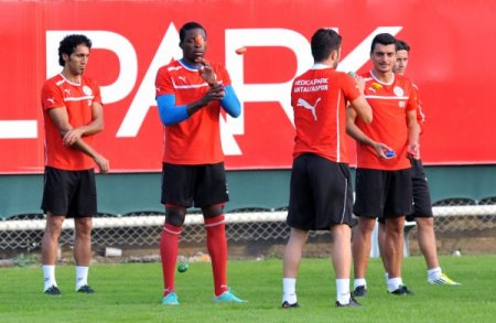 Teknik Direktör Özdilek: Ligin üst sıralarına çıkmak kolay, ama durmak zor