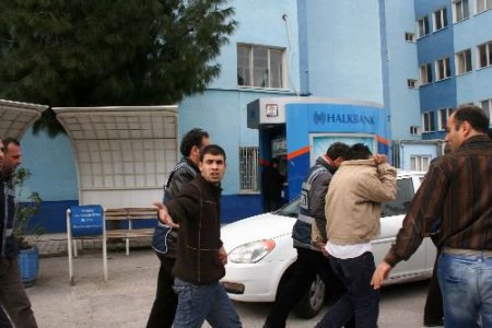 Teknik Takibe Yakalanmamak İçin Tersten Konuşan Hırsızlık Çetesi Çökertildi