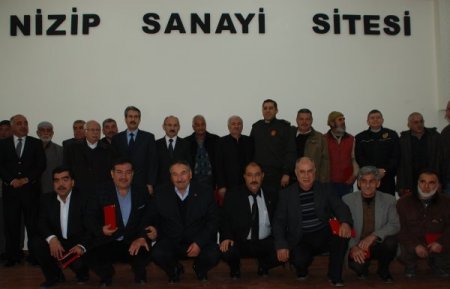 Teknoloji eğitimi alan 261 esnafa belgeleri verildi