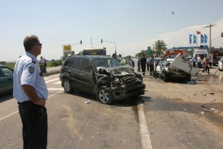 TEKRAR - Trafik kazası: 2 ölü, 2 yaralı