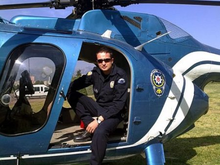Telefonda Kız Arkadaşıyla Tartışan Polis İntihar Etti