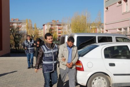 Telefonla dolandırıcılık yapan 25 kişi cezaevine konuldu