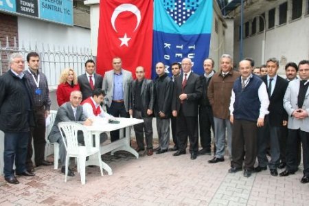 Telekom Personeli Kan Bağışında Bulundu