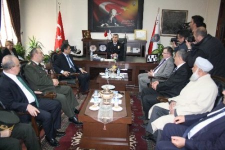 Telsizlerden bu defa Polis Haftası mesajı yankılandı