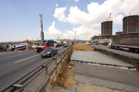 TEM Otoyolu'nun kapatılan şeritleri trafiğe açıldı