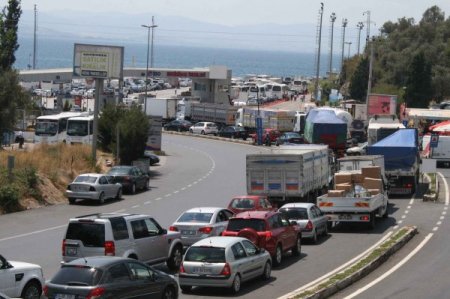 Tem Ve Eskihisar'da Yoğun Trafik Devam Ediyor