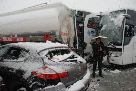 Tem'de Zincirleme Kaza