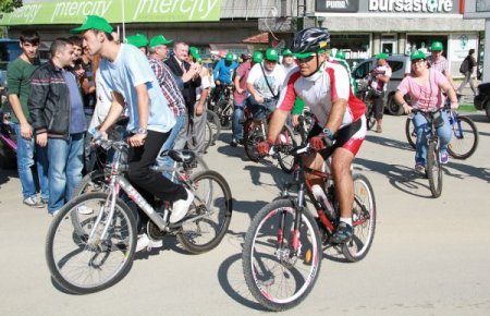 Temiz çevre için pedal çevirdiler