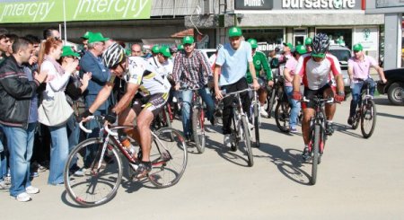 Temiz çevre için pedal çevirdiler