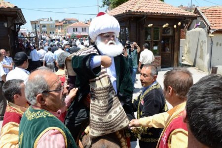 Temsili Nasreddin Hoca, Dünyaya Barış Çağrısında Bulundu