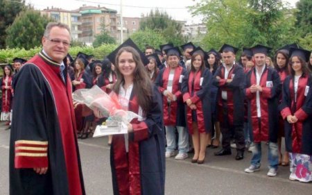 Terme Meslek Yüksekokulu’nda Mezuniyet Sevinci