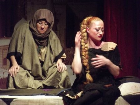 Terme'de meme kanserine dikkat çekmek için tiyatro sahnelendi