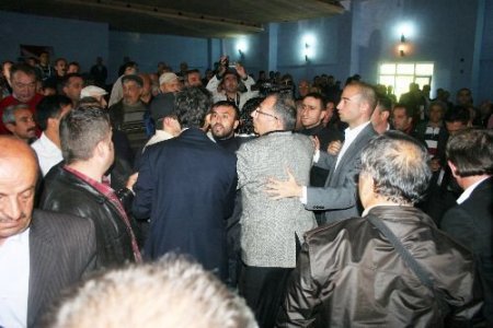 Termik Santral Toplantısında Gerginlik