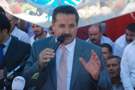 Terör nedeniyle terk ettikleri topraklarına 30 yıl sonra döndüler