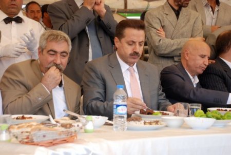 Terör nedeniyle terk ettikleri topraklarına 30 yıl sonra döndüler