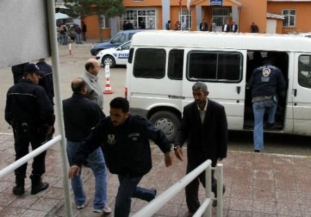 Terör Örgtüne Erzak Temin Eden 5 Kişi Tutuklandı