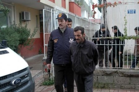 Terör Örgütü Lehine Eylemlerde Bulunduğu İddia Edilen 5'i Çocuk 12 Zanlı Adliyeye Sevk Edildi