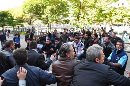 Terör örgütü yandaşı vatandaşa bıçak çekti