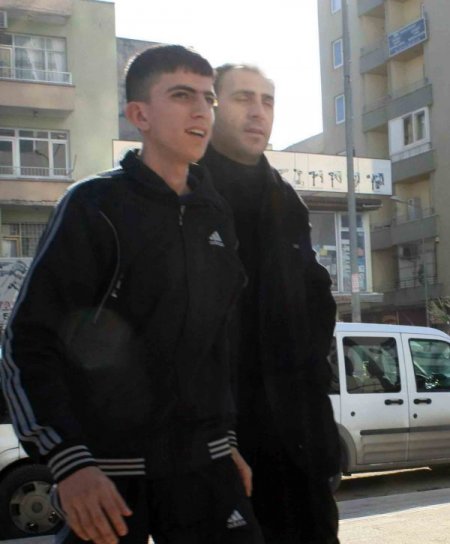 Terör örgütü yandaşları bir iş yeri sahibini molotof bombası ile yaktı