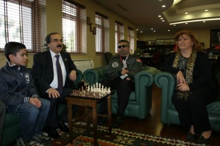 Terörde gözlerini kaybeden gazi, satrançta Türkiye şampiyonu oldu