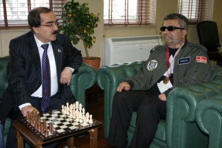 Terörde gözlerini kaybeden gazi, satrançta Türkiye şampiyonu oldu