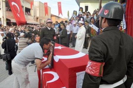 Terörden Kaçtı, Terör Örgütünün Pususunda Şehit Oldu
