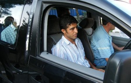 Terörist Başı Avukatları İle Görüştü