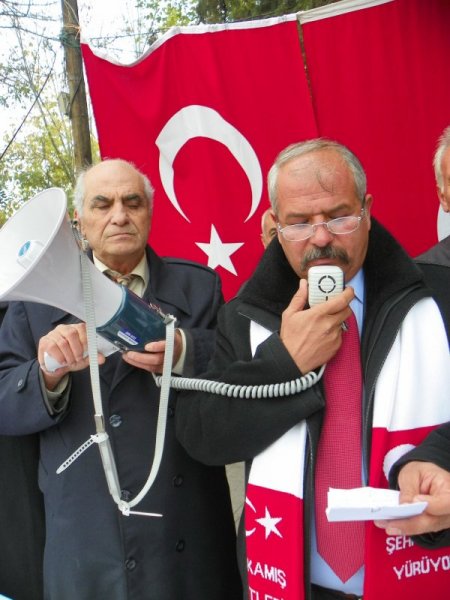 Terörist başının idamı için 23 bin imza toplandı
