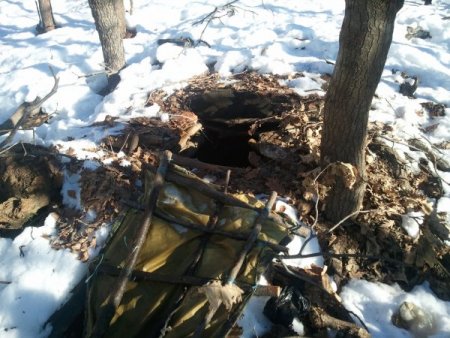 Teröristlerin kullandığı sığınak ve depolar tahrip edildi