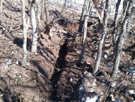 Teröristlerin kullandığı sığınak ve depolar tahrip edildi