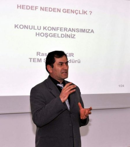 Terörle Mücadele Şube Müdürü Çakır, Üniversiteli Gençlere Terörü Anlattı