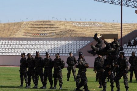 Terörle mücadeleye 428 özel harekatçı polis desteği