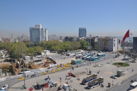 Tertip komitesi: Taksim'de 1 Mayıs'a izin vermemek suçtur