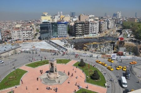 Tertip komitesi: Taksim'de 1 Mayıs'a izin vermemek suçtur