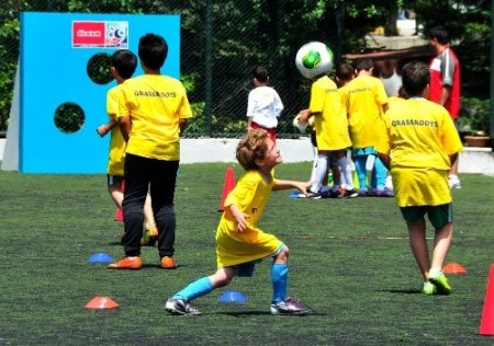 TFF Beylerbeyi Tesisleri'nde çocuklar sahaya indi