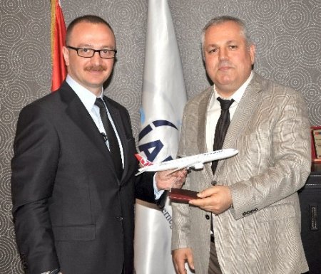 THY, iş adamlarını ucuza uçurmaya niyetli