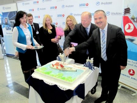 THY, Moskova’da 500 bininci yolcuyu ödüllendirdi