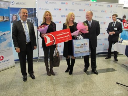 THY, Moskova’da 500 bininci yolcuyu ödüllendirdi