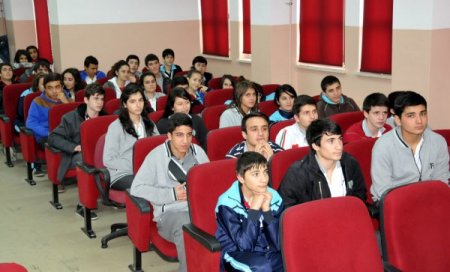 Ticaret meslek lisesi öğrencilerine dil öğrenin tavsiyesi