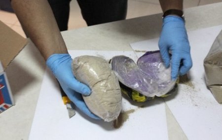 Ticari taksici kılığına giren polis İtalya'ya eroin sevkıyatını ortaya çıkardı