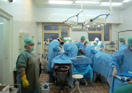 TİKA Özbekistan’da plastik cerrahi operasyonları yapıyor