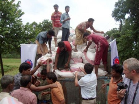 TİKA'dan Arakan'a 15 bin kişilik acil insani yardım