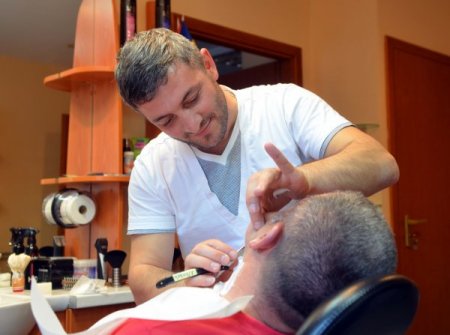 Timoşenko’nun Mahkemesi Karadenizli Berberi Mağdur Etti (Özel)