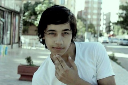 Tinercilerin yaktığı iddia edilen genç güvenlik kamerasında