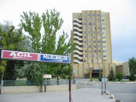 Tıp Fakültesi Hastanelerdinde Hemşire Sıkıntısı Yaşanıyor