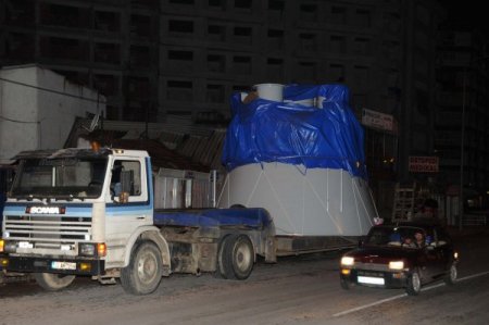 Tır, Üst Geçidin 5 Tonluk Bağlantı Demirini Yıktı