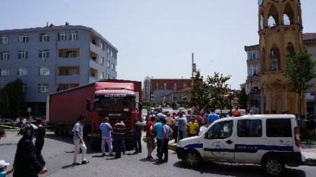 TIR dorsesinde can pazarı: 1 ölü 2 yaralı