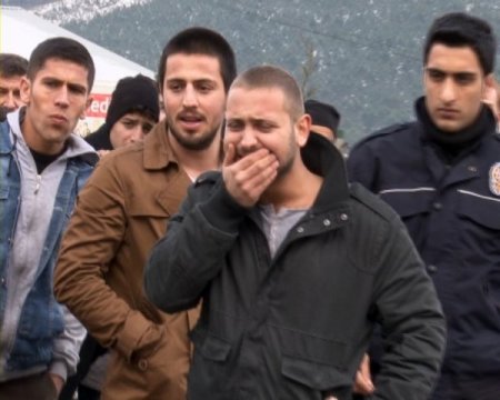 Tır’a Arkadan Çarpan Genç Feci Şekilde Can Verdi