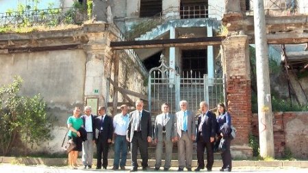 Tirilye'de satışa çıkartılan Taş Mektep ilkokul olacak