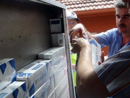 TIR'la fırın içinde sigara sevkıyatına polis engeli
